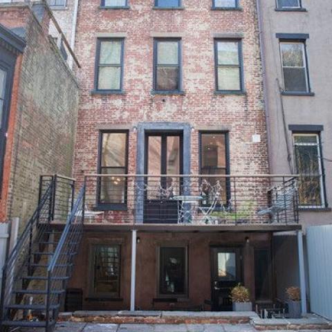 brownstone, kitchen, deck, staircase, 