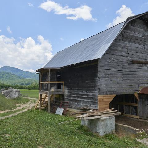 farm, farmhouse, field, water, pond, rural, stone, barn, Asheville, 