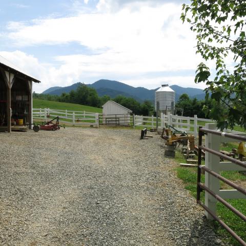 farm, farmhouse, field, water, pond, rural, stone, barn, Asheville, 