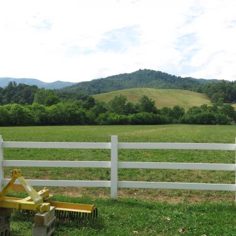 farm, farmhouse, field, water, pond, rural, stone, barn, Asheville, 