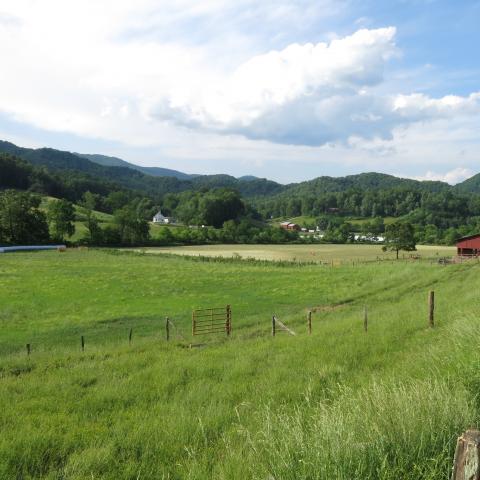 farm, farmhouse, field, water, pond, rural, stone, barn, Asheville, 