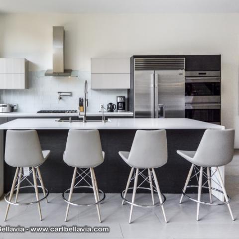 townhouse, contemporary, modern, light, white, glass, bathroom, kitchen, 