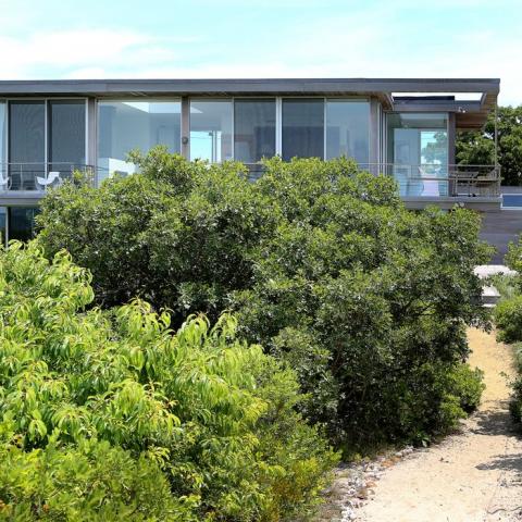 modern, beach, Hamptons, pool, glass, light, airy, deck, 