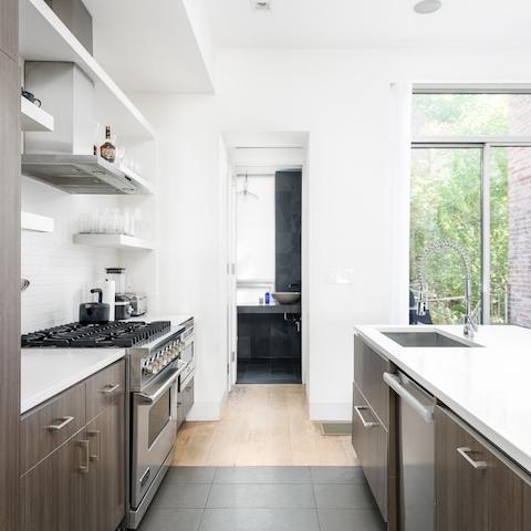 brownstone, townhouse, kitchen, light, airy, modern, bathroom, terrace, 