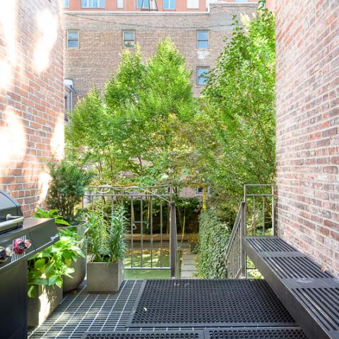 brownstone, townhouse, kitchen, light, airy, modern, bathroom, terrace, 