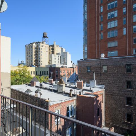 brownstone, townhouse, kitchen, light, airy, modern, bathroom, terrace, 