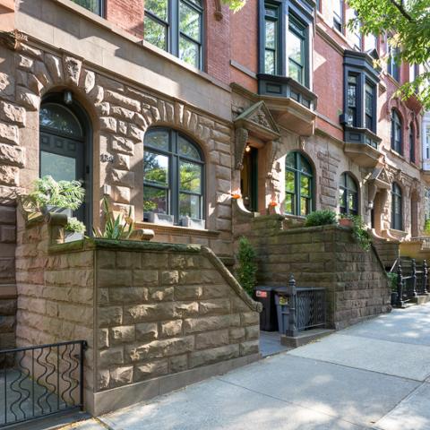 brownstone, townhouse, kitchen, light, airy, modern, bathroom, terrace, 