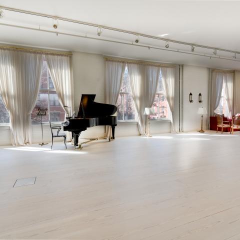 loft, upscale, piano, light, kitchen, bathroom, 