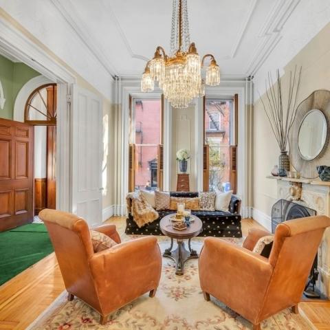 brownstone, townhouse, empty room, traditional, contemporary, 