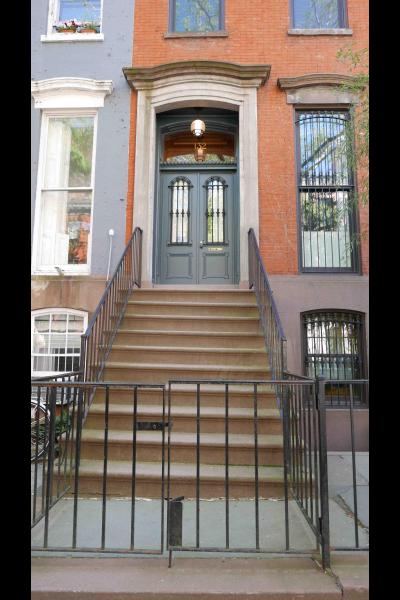 brownstone, funky, eclectic, colorful, staircase, fireplace, kitchen, 