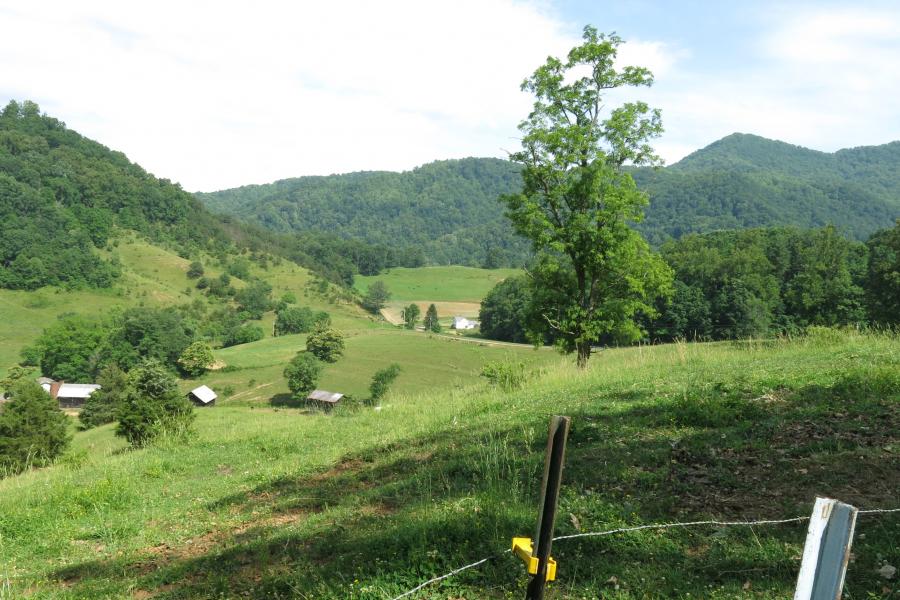 farm, farmhouse, field, water, pond, rural, stone, barn, Asheville, 