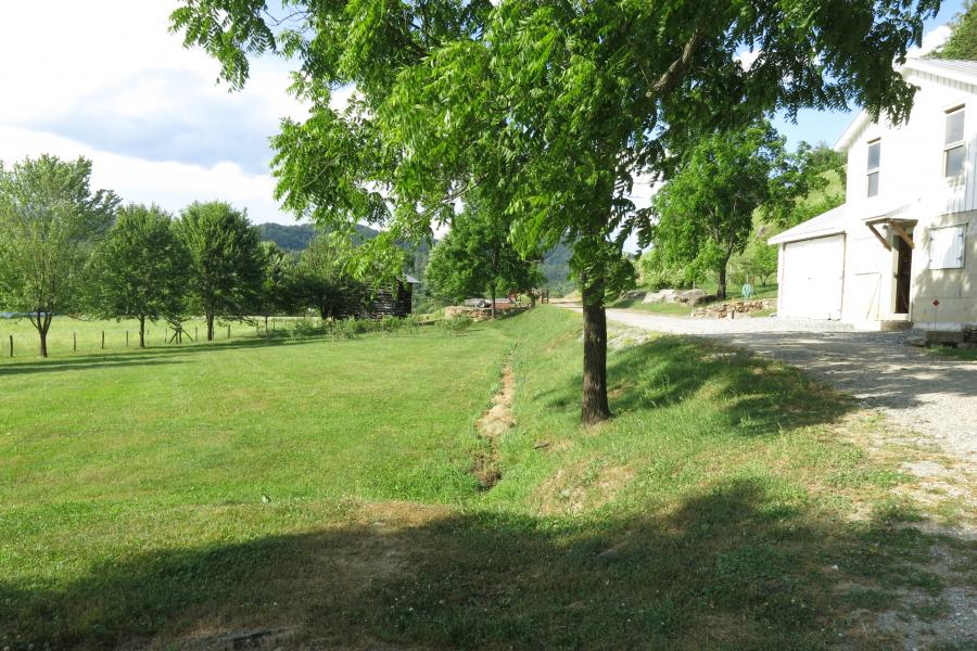 farm, farmhouse, field, water, pond, rural, stone, barn, Asheville, 