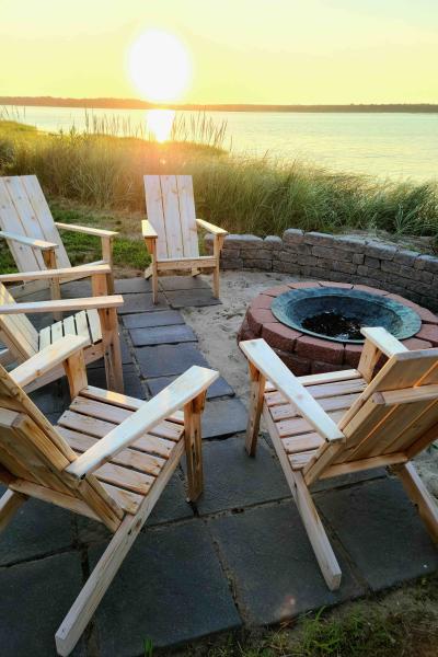 Hamptons, beach, water, deck, white, light, 