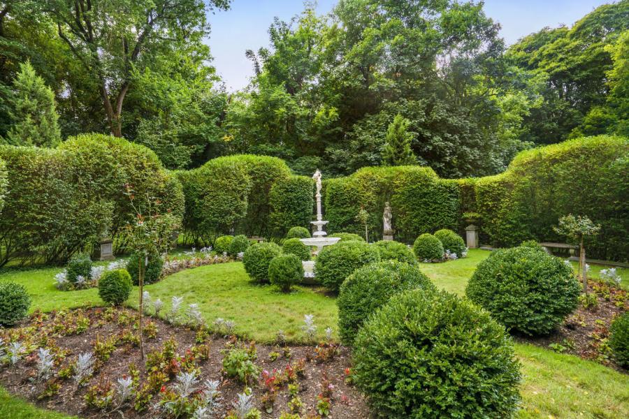 opulent, grand, mansion, victorian, garden, greenhouse, staircase, porch, 