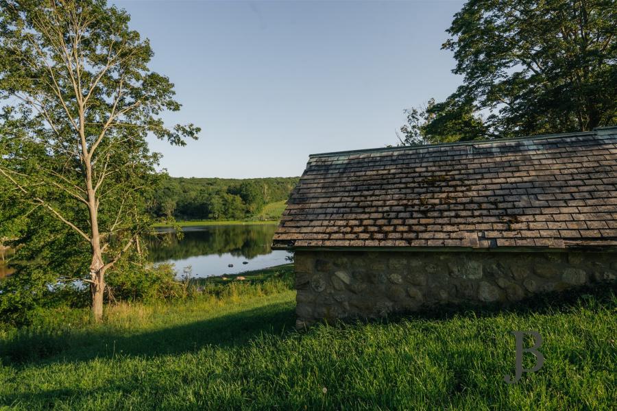 country, farm, horse, rustic, library, barn, stable, water, stone, rolling hill, greenhouse, boathouse, 