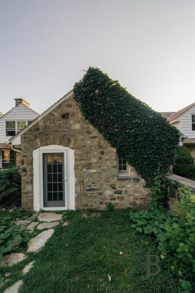 country, farm, horse, rustic, library, barn, stable, water, stone, rolling hill, greenhouse, boathouse, 