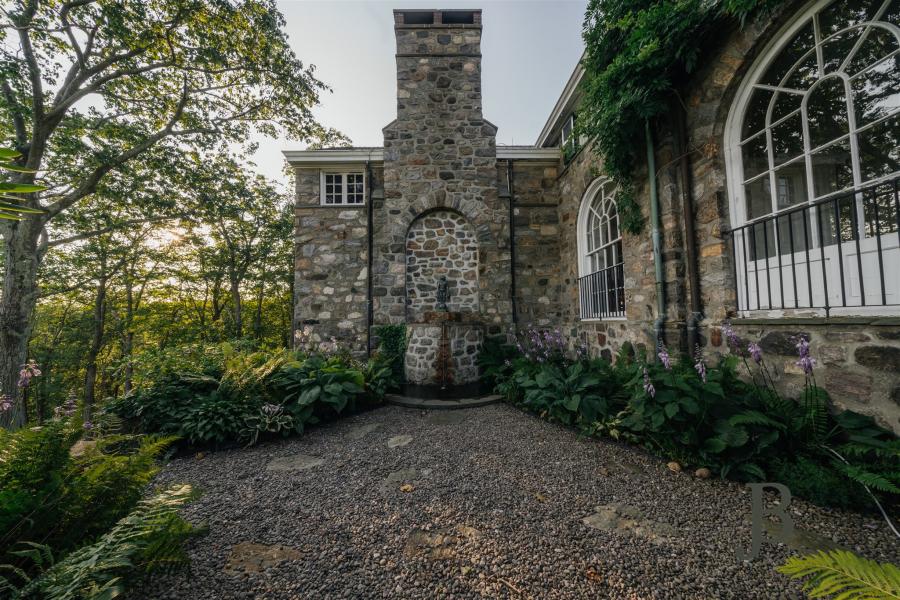 country, farm, horse, rustic, library, barn, stable, water, stone, rolling hill, greenhouse, boathouse, 