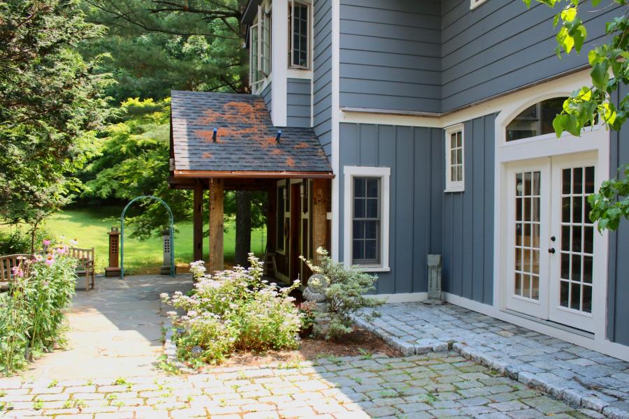 farmhouse, white, traditional, contemporary, kitchen, bathroom, pool, porch, garden, barn, 