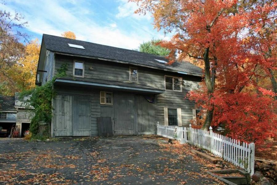 farmhouse, white, traditional, contemporary, kitchen, bathroom, pool, porch, garden, barn, 