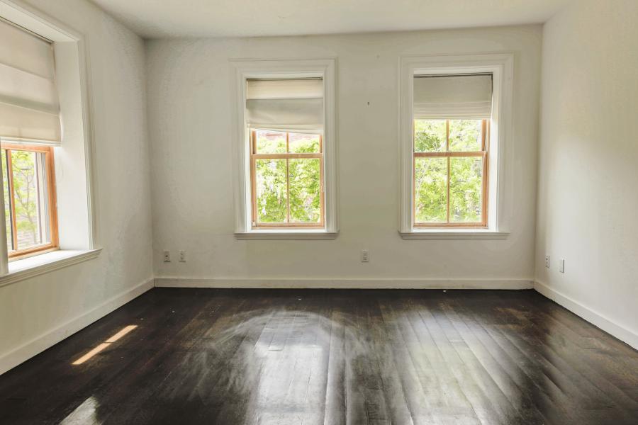 traditional, distressed, empty room, rooftop, 