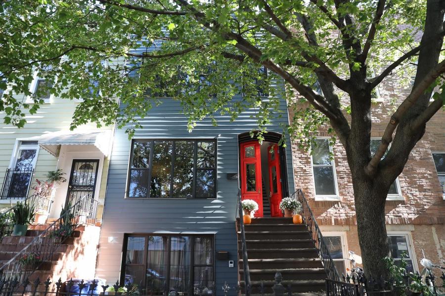 townhouse, contemporary, colorful, staircase, 