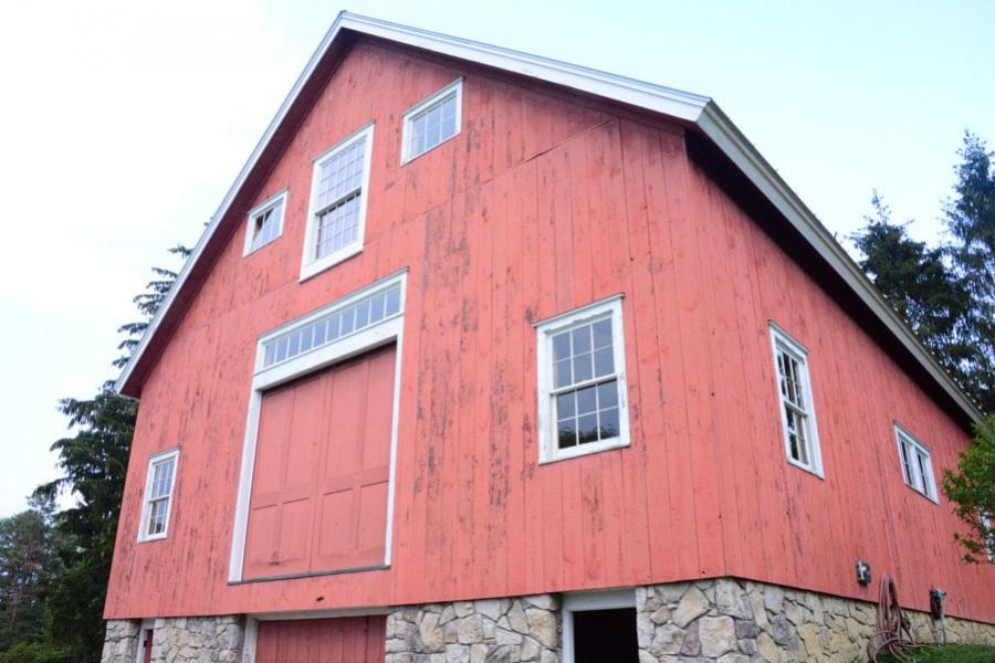 farm, farmhouse, barn, pool, field, fireplace, traditional, deck, patio, 