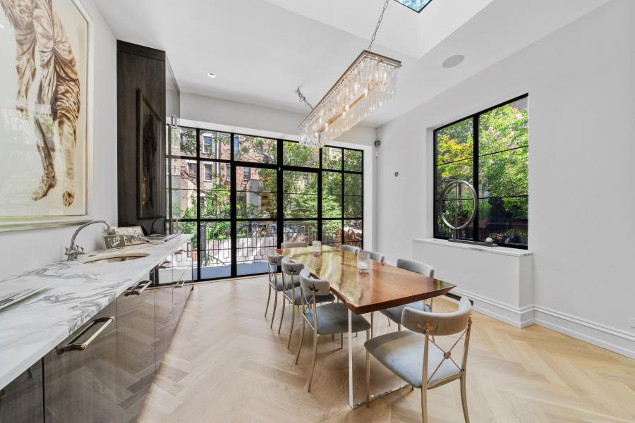 brownstone, townhouse, contemporary, upscale, staircase, terrace, garden, kitchen, bathroom, 