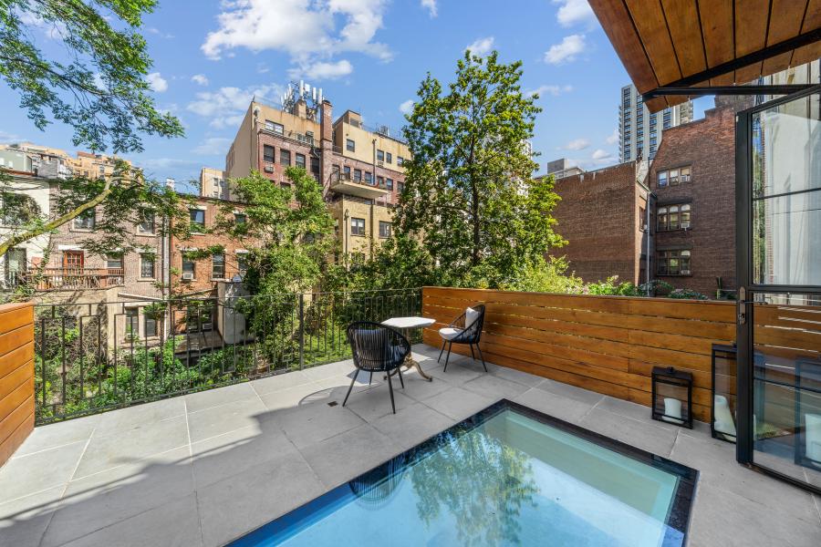 brownstone, townhouse, contemporary, upscale, staircase, terrace, garden, kitchen, bathroom, 