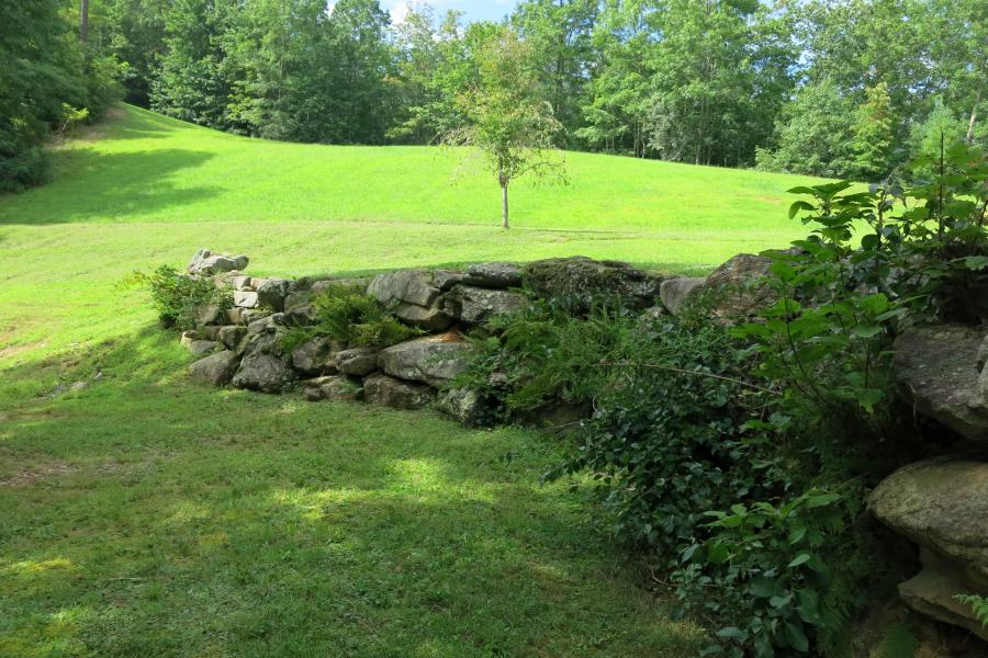 rural, wooded, porch, kitchen, bathroom, 