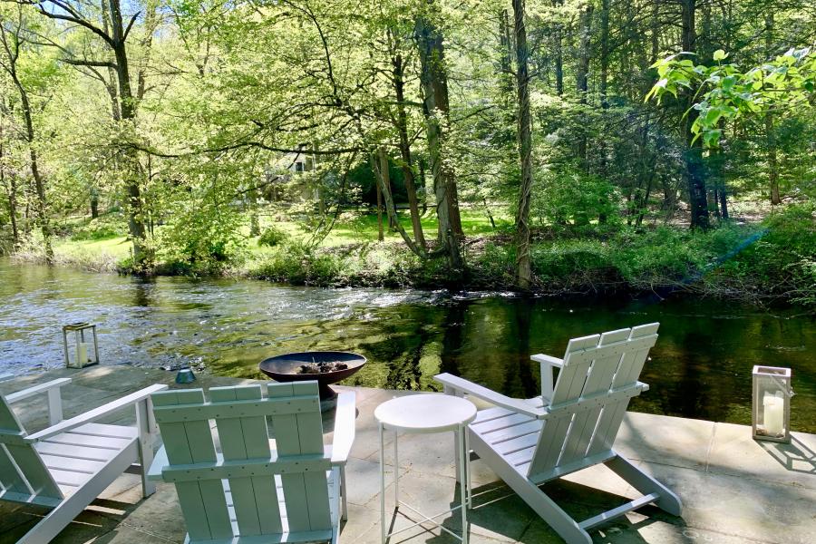 contemporary, traditional, white, light, airy, deck, stone, porch, 