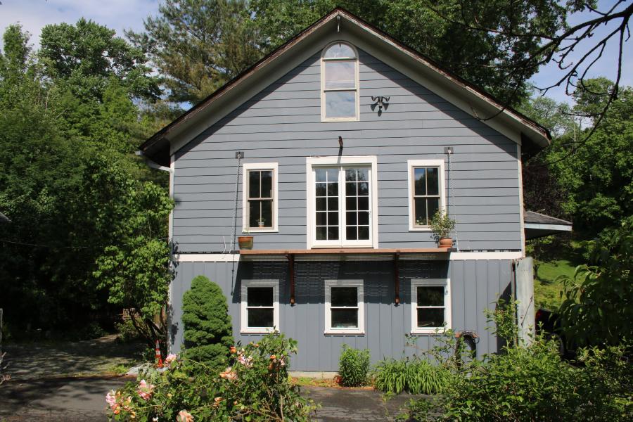 farmhouse, white, traditional, contemporary, kitchen, bathroom, pool, porch, garden, barn, 