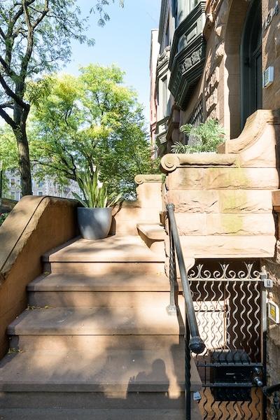 brownstone, townhouse, kitchen, light, airy, modern, bathroom, terrace, 