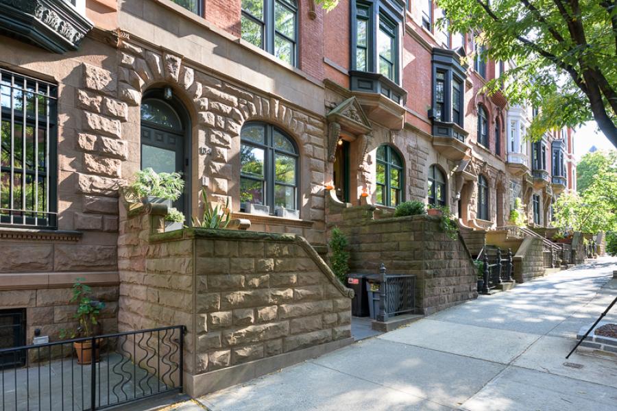 brownstone, townhouse, kitchen, light, airy, modern, bathroom, terrace, 