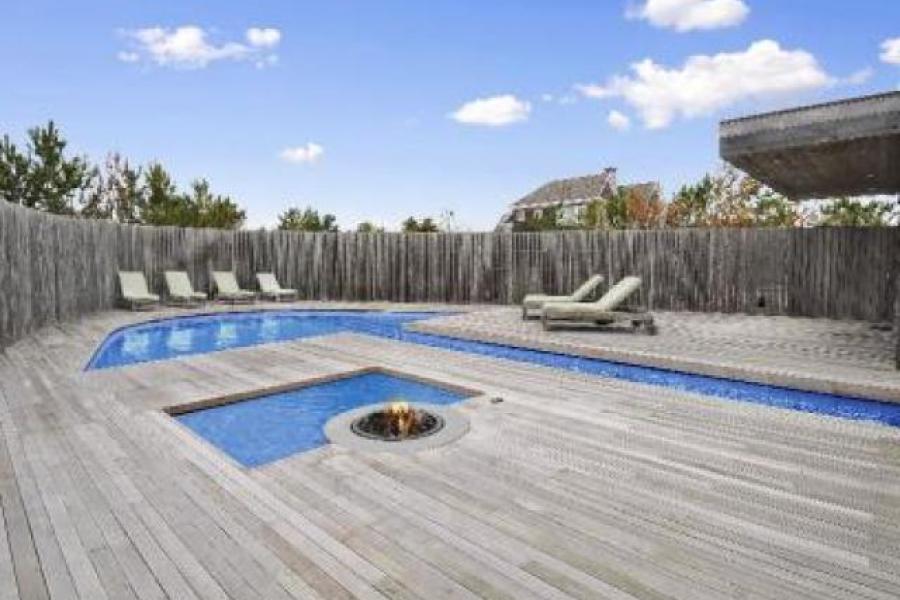 Hamptons, pool, contemporary, deck, 