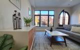 townhouse, contemporary, kitchen, light, airy, deck, staircase, bathroom, terrace, bedroom, 