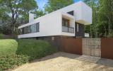 Hamptons, modern, pool, light, airy, deck, 